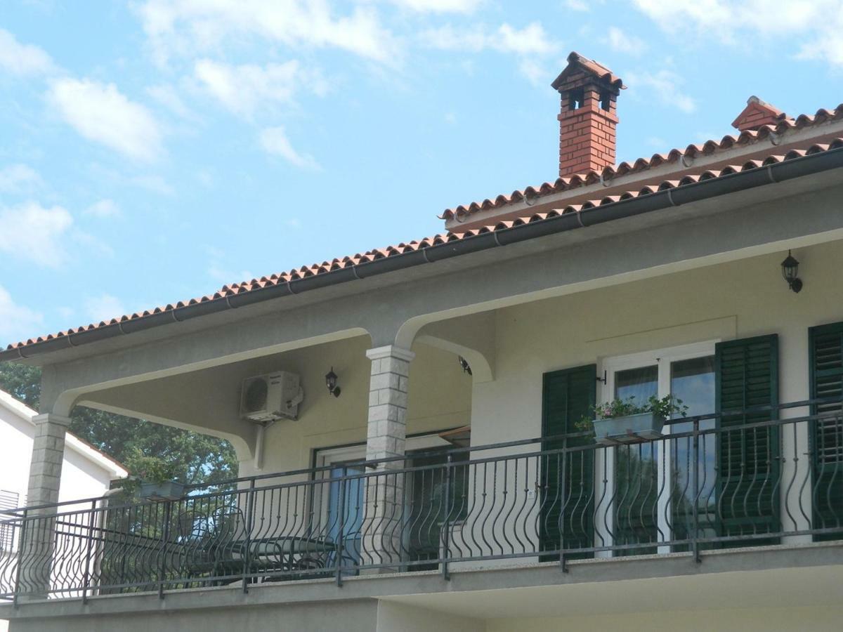 Chiara Apartment Kirmenjak Exteriör bild